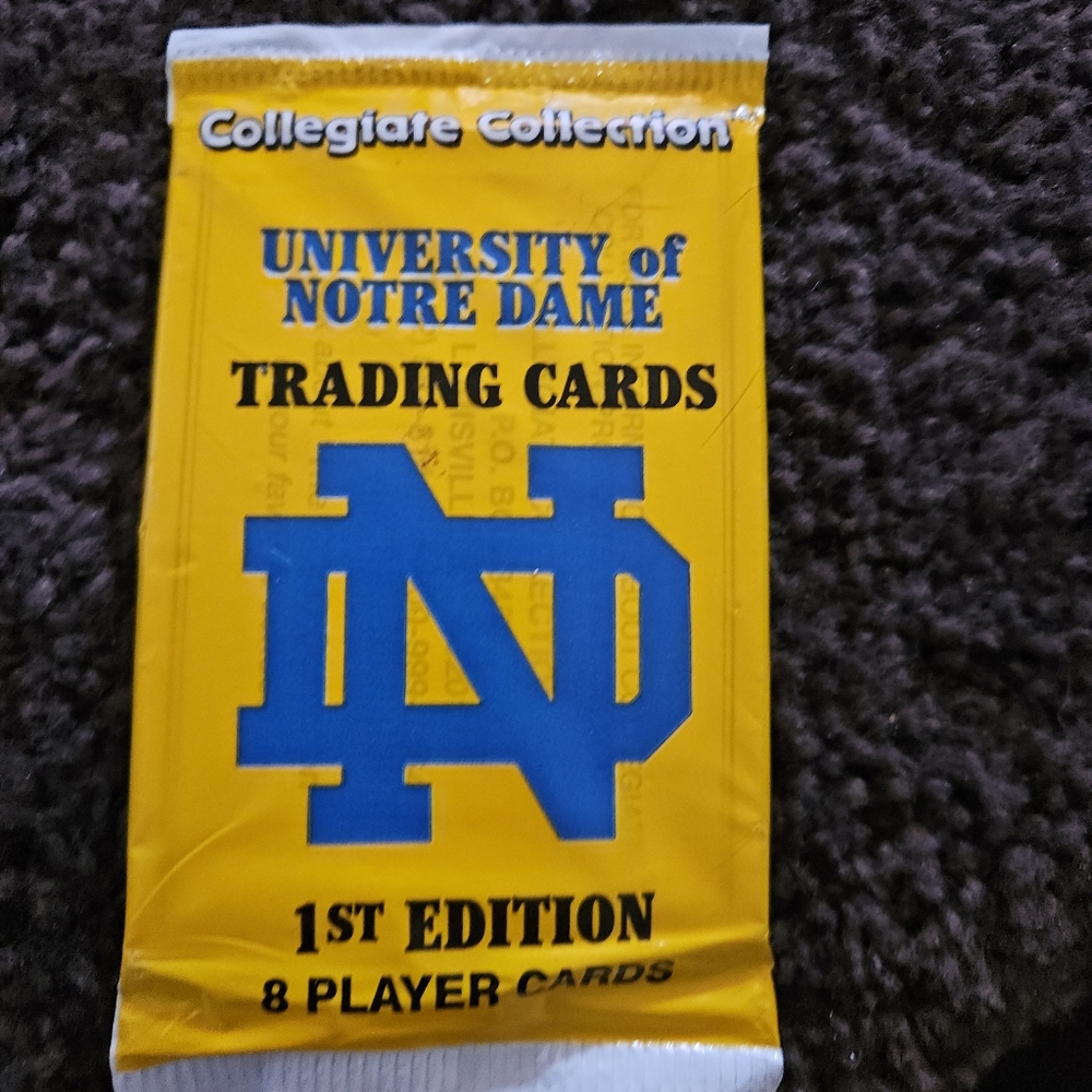1990 NOTRE DAME FIRST EDITION Collegiate Collection Cards, 34 packs w/ou…